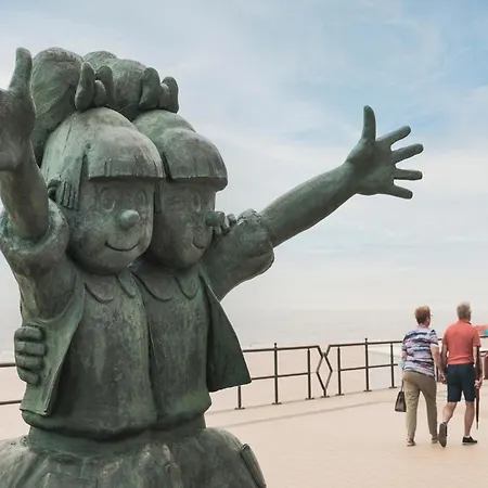 In Zeedijk With Sea Views * Middelkerke